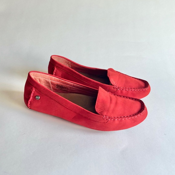 UGG Red Genuine Leather Rubber Outsole Loafers size 9.5 - Picture 1 of 16